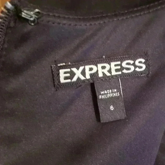 Express Dress (6) - Picture 4 of 4
